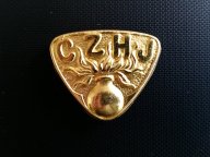Zlatý starý hasičský střed znaku přilby nepoužitý originál Znak Přilba Požárníci Hasiči 1.republika