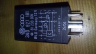 Rele startovani vw 3A0927181 oznaceni 175