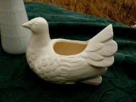 KOUZELNA SOCHA MISA KVETINAC HOLUB NADOBA DEKORACE DAREK KVETINY 