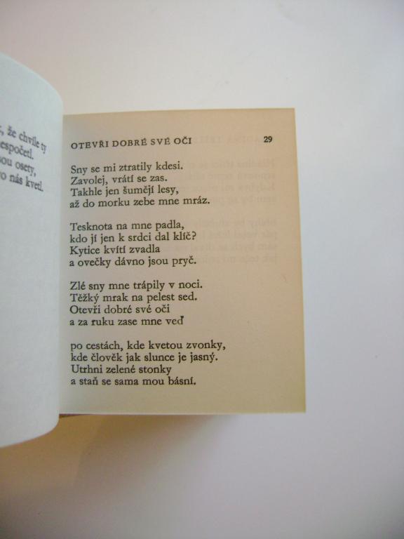 Jan PilaÅ: DIVOKÃ KEÅE (1978, milostnÃ¡ poezie, kolibÅÃ­k) (A)