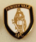 Pewsey Vale AFC, smaltovaný, brooch pin, 25 x 22 mm